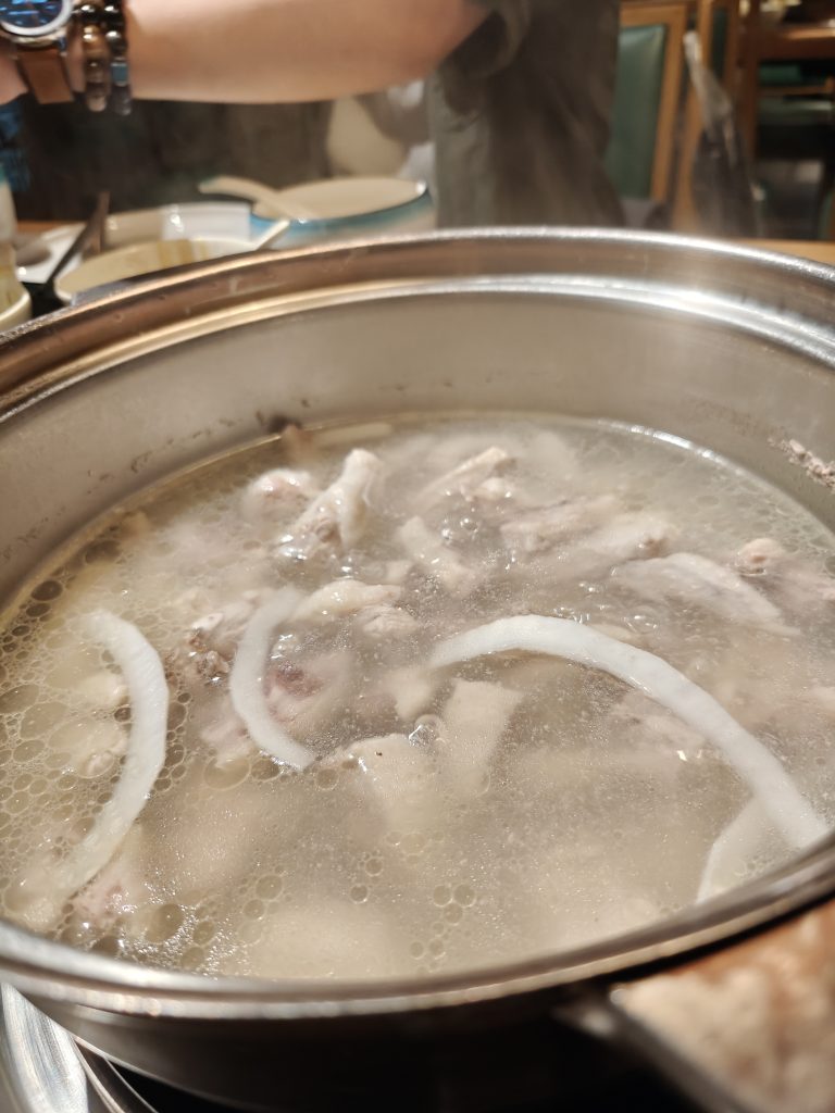 澳門珠海廣州香港自由行|超狂現找住宿攻略與珠港澳大橋交通心得 20 IMG20240906192338