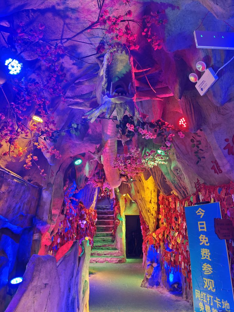 中國桂林旅遊|桂林|貓的天空之城概念書店MomiBook 32 IMG20250605232449