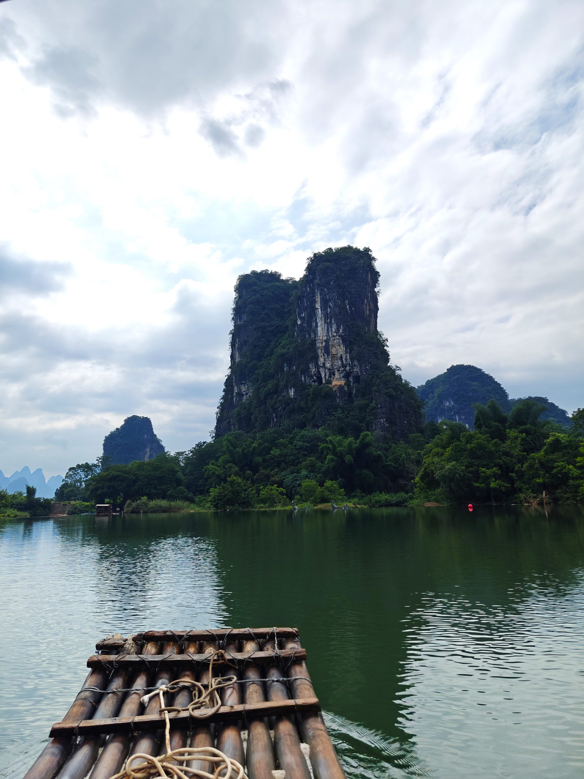 中國陽朔遇龍河竹筏漂流攻略｜青厄渡碼頭｜桂林遇龍河體驗分享