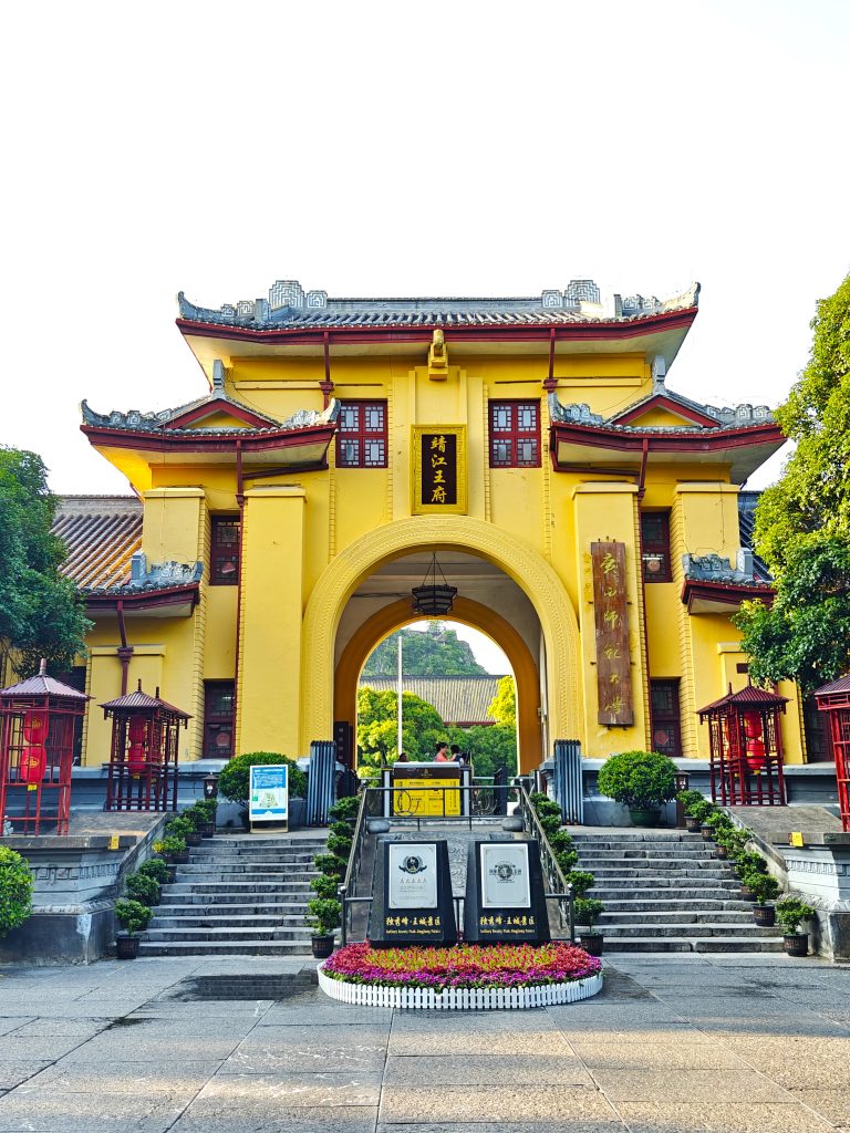 中國桂林旅遊|桂林|貓的天空之城概念書店MomiBook 16 IMG20250607180649